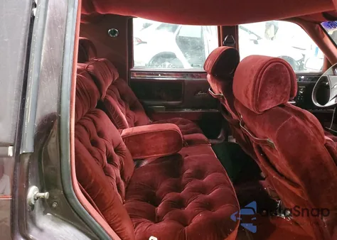 1988 Chrysler New Yorker C-Body Landau из США, поврежденный, VIN 1C3BU6632JD145329